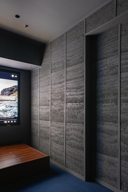 Acoustic hempcrete media room with sound insulation panels